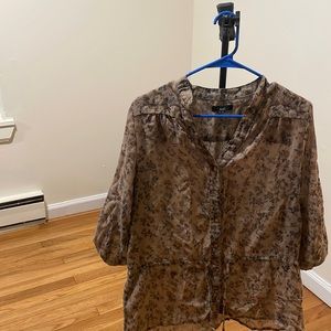 Blouse button up brown flowers